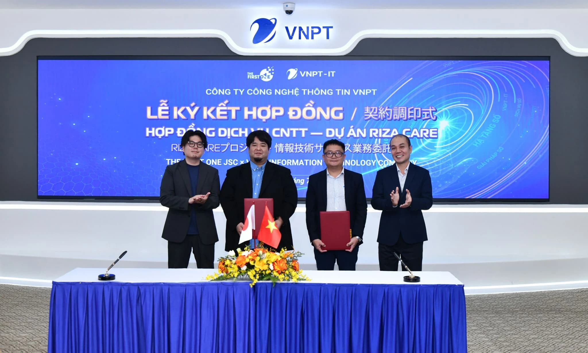 VNPT Global Solutions Center signs cooperation agreement with The First One
