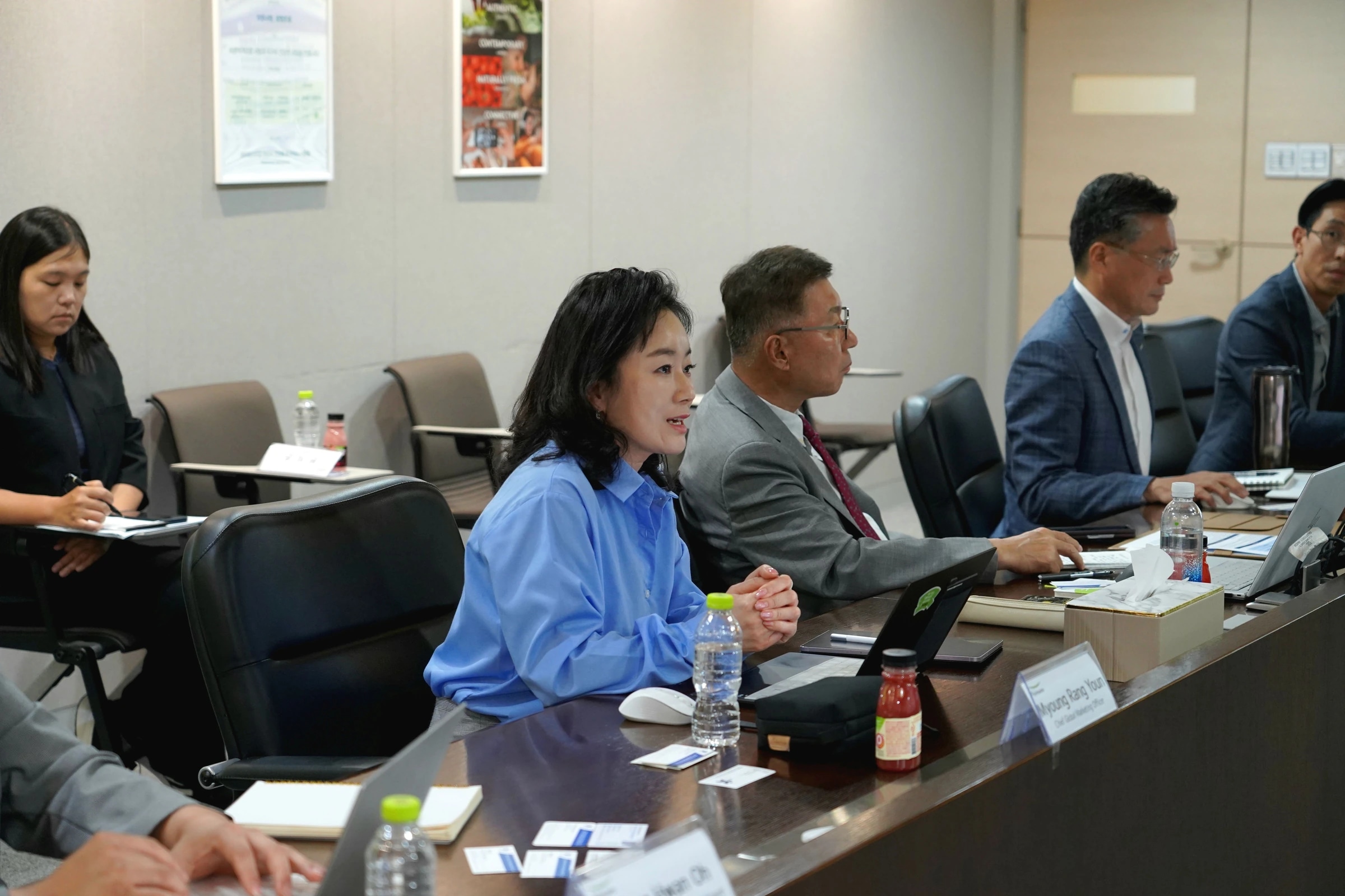 Đoàn công tác VNPT-IT và đại diện Pulmuone tại Hàn Quốc