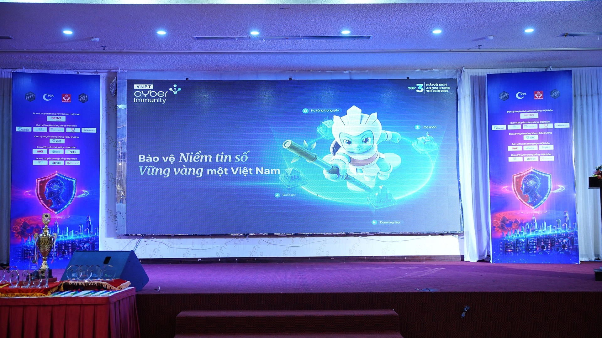 Sân khấu VNPT Cyber Immunity tại Security Bootcamp 2026