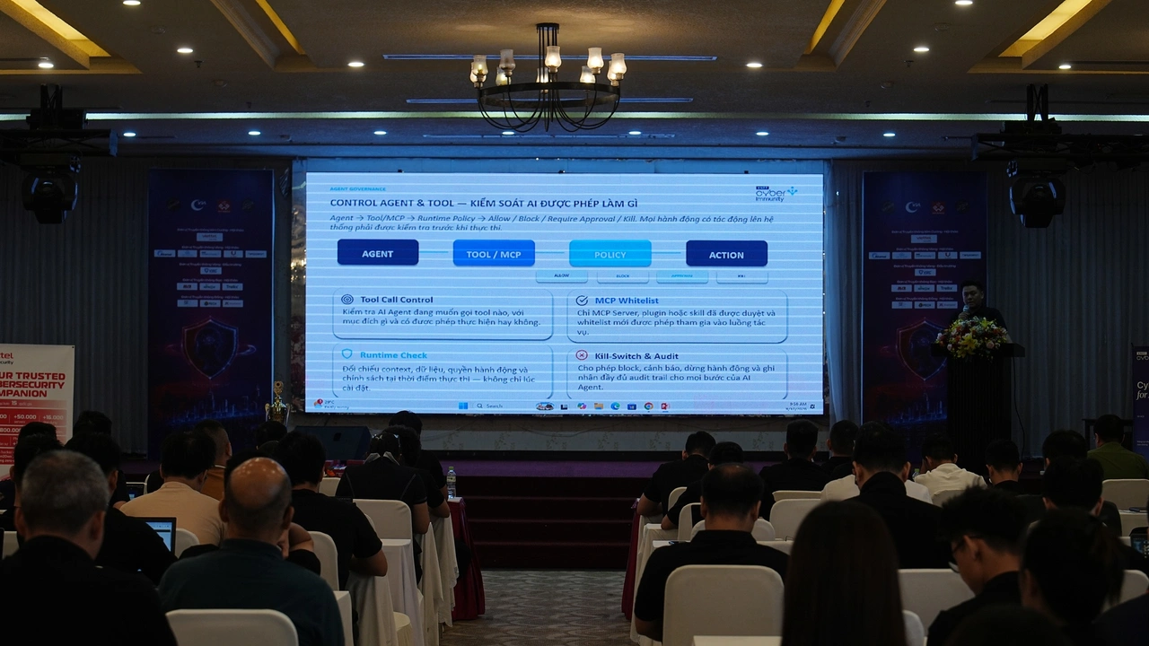 Toàn cảnh phần trình bày về kiểm soát AI Agent và công cụ tại Security Bootcamp 2026