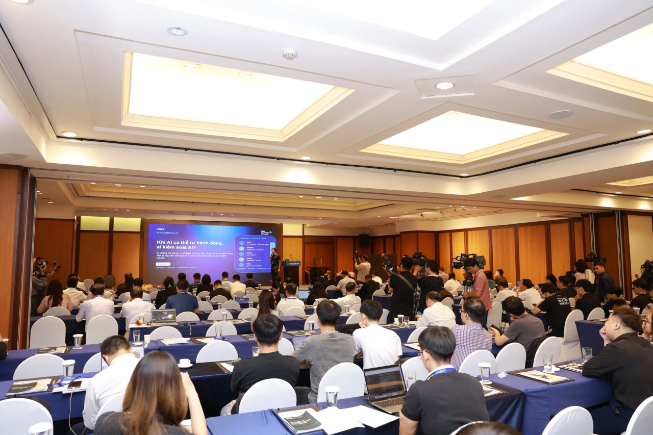 Đối thoại về an toàn và niềm tin số