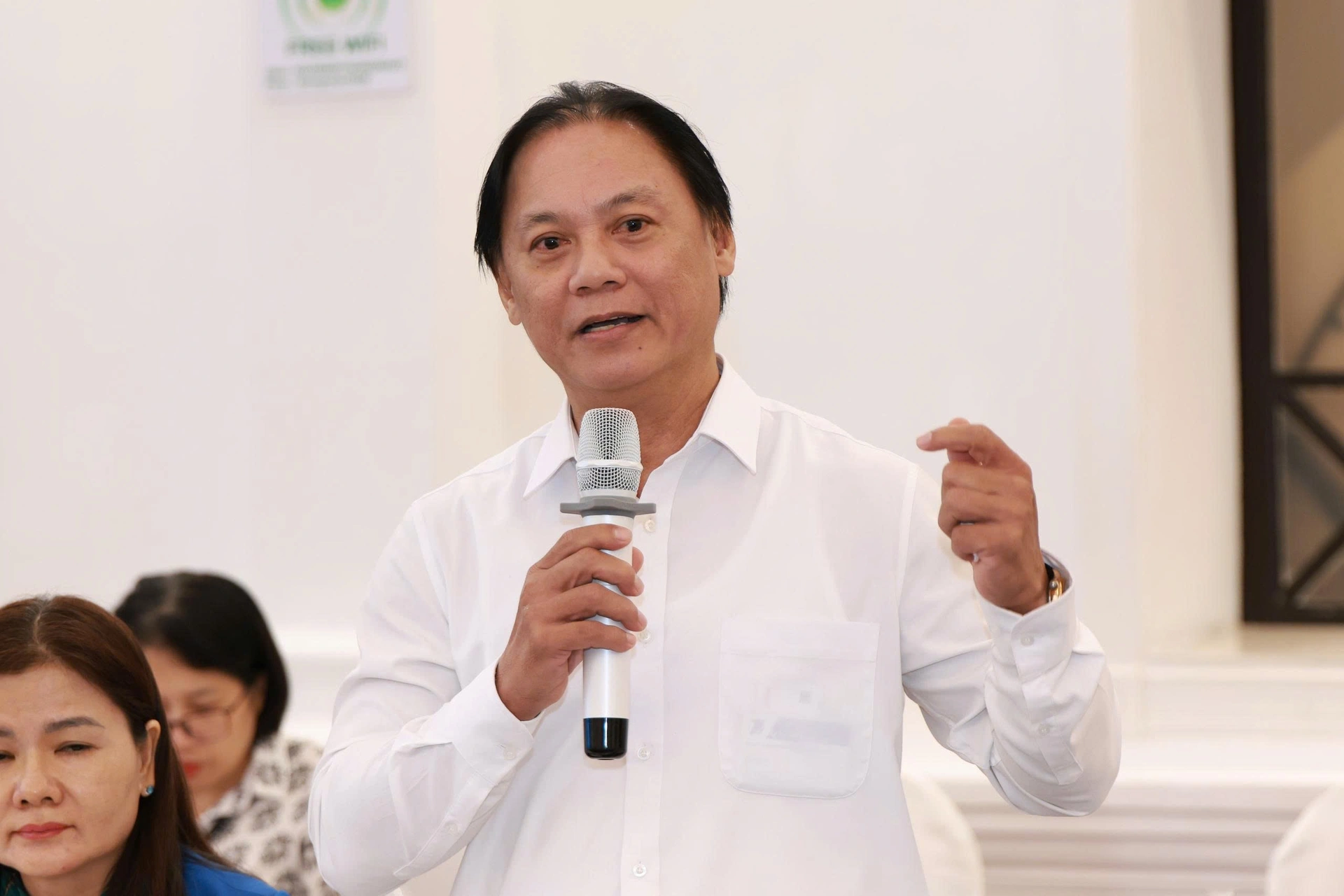 Phó Tổng giám đốc VNPT-IT Lê Xuân Sơn chia sẻ tại tọa đàm